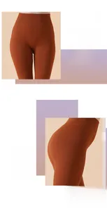Détail du pantalon de yoga caramel à taille haute montrant la texture côtelée gainante