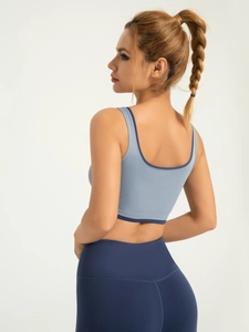 Ensemble de yoga deux pièces avec brassière gris-bleu et legging taille haute marine