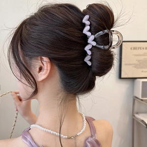 Elegant lavender heart hair claw clip for women's updo hairstyles in 2024 style