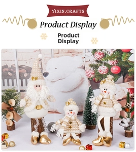 Détails d'ensemble de figurines de Noël de luxe en peluche or et blanc, Père Noël et bonhommes