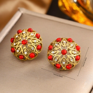 Boucles d'oreilles rétro bohèmes rondes dorées avec perles rouges et strass blancs