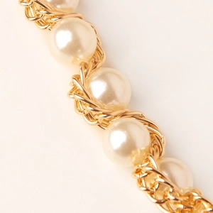 Elegant gold chain belt with white pearls for women's dresses and fashion styling