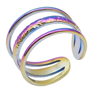 Macro shot of 304 stainless steel triple-layer rainbow ring with hammered texture finish