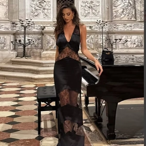 Vestito Maxi Halter In Raso E Pizzo Patchwork Schiena Scoperta Senza Maniche Slim Fit Sexy Sera Lungo Per Donne Elegante