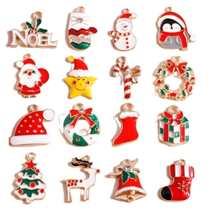 Lot de 16 breloques de Noël colorées en alliage avec Père Noël et bonhomme de neige sur blanc