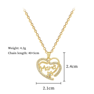 Dimensions détaillées du collier pendentif cœur maman doré avec longueur et poids inclus
