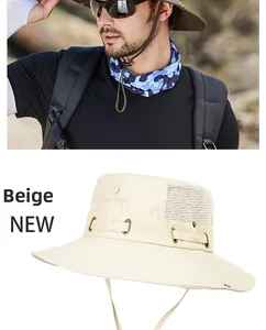 Nahaufnahme beigefarbener Sonnenhut mit breiter Krempe, Mesh und verstellbarer Kordel