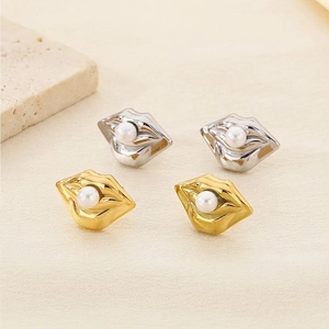 Lip Shape Stainless Steel Stud Earrings With Round Shell Artificial Pearl Inlay Irregular Minimalist Commuting Fashion For Women