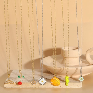 Anhänger Halskette Kupfer Zirkon Emaille Künstliche Perle Fischschwanz Rose Gänseblümchen Muschel Seepferdchen Modeschmuck Damen