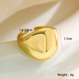 Macro view of 18K gold-plated irregular geometric ring with size and weight annotations