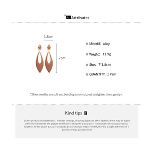 Detailed size chart for teardrop earrings in caramel enamel with silver needle posts