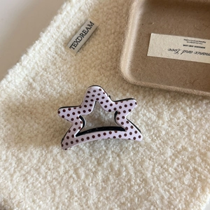 Pinza per capelli a stella color crema con pois marroni in resina dalla finitura calda