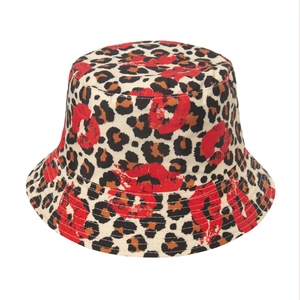Fashionable leopard print and red lip bucket hat with a reversible double-sided design