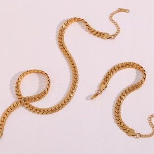 Flat 18K gold plated stainless steel textured curb chain necklace with lobster clasp
