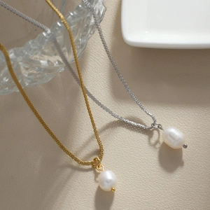 Baroque Freshwater Pearl Pendant Necklace Stainless Steel Snake Bone Blade Box Chain Elegant Fashion Jewelry Women