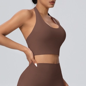 Set reggiseno sportivo con scollo all'americana e leggings yoga a vita alta marrone scuro