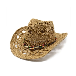 Cappello da cowboy vintage in paglia con perline bohémien e finiture in legno per sole