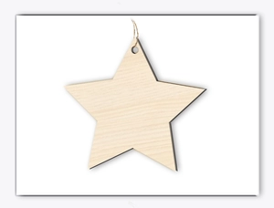 Gros plan d'une décoration de Noël en bois naturel en forme d'étoile avec cordelette