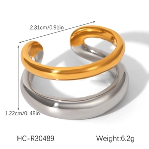 Detail showing dimensions and 6.2g weight of two-tone gold and silver stainless steel ring
