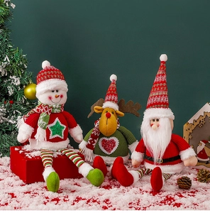 Détails des poupées de Noël en peluche avec bonnets en tricot et longues jambes décorées