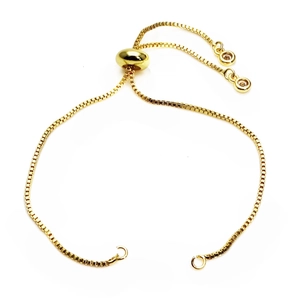Connettore per bracciale regolabile in catena dorata con ciondoli in zirconia per gioielli