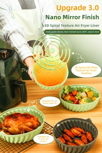 Dettaglio del tappetino in silicone per friggitrice ad aria con trama a spirale filtrante