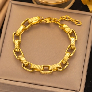 Gold stainless steel hip hop chain bracelet with twill textured link bars for men and women