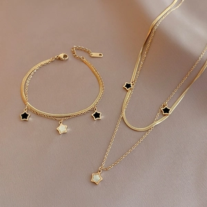 Collier Et Bracelet Double Couche en Acier Titane Étoile pour Femme Plaque Or Minimaliste Chaîne Serpent Bijoux Cadeau