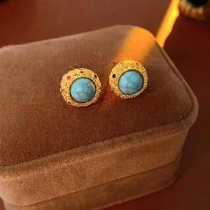 Retro 18k gold plated turquoise stud earrings with decorative beads on a velvet box