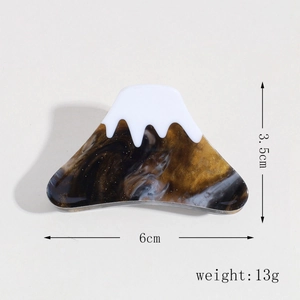 Detailed view of Mt. Fuji marble resin hair claw clip with specific size and weight data