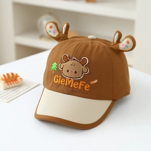 Casquette de baseball bébé avec bois de renne 3D et broderie d'animaux mignons