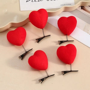 Red Heart Spring Hair Clip Flocked Plush Shaking Alligator Clip Moving Hairpin Accessory For Girls Women