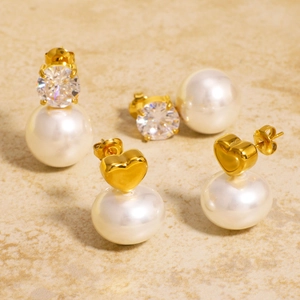 Boucles d'oreilles en acier inoxydable doré 18k cœur et zircon avec perles blanches