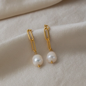 Elegant 18K gold plated stainless steel paperclip chain earrings with white freshwater pearls