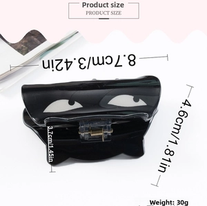 Detailed size specifications for the black cat pattern acetate hair claw clip accessory