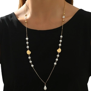 Elegant 14K gold plated long necklace with baroque pearls and golden beads on model