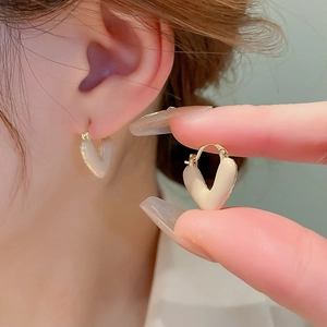 Chic asymmetric gold-plated heart hoop earrings with cream enamel and zircon accents
