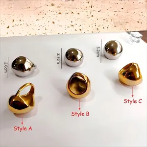 Bagues boules épaisses en or 18 carats modèles A B et C avec détails de taille