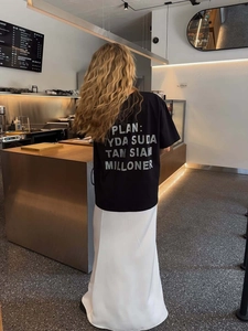 Übergroßes Damen T-Shirt Strass Buchstaben Rücken Rundhals Kurzarm Baumwollmischung Lässiges Streetwear Top