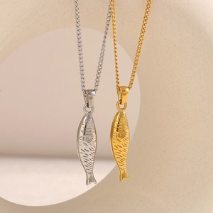 Collier Pendentif Poisson Saumon Acier Inoxydable Plaqué Or 18K Charme Animal Bijoux Pour Femmes Mode De Niche