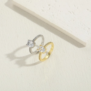 Luxurious wedding zircon rings in gold and silver finish with adjustable open bands