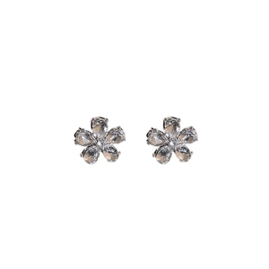 Elegant silver flower stud earrings with sparkling crystals for a minimalist chic look