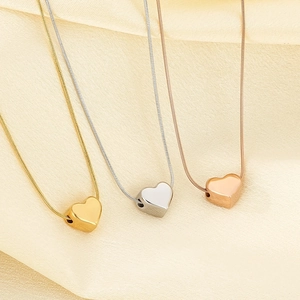 Collier Pendentif Coeur Minimaliste En Acier Inoxydable Chaîne Serpent Délicate Bijoux De Mode Élégants Pour Femmes