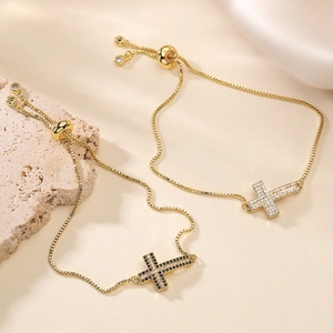 Bracelet Pendentif Croix Cuivre Plaqué Or 18K Zircon Chaîne De Boîte Ajustable Bijoux Mode Pour Femmes