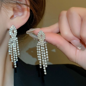 Sparkling silver rhinestone tassel earrings and necklace set for an elegant luxury look