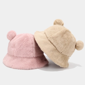 Chapeau bob en peluche avec oreilles d'ours mignonnes en rose et beige pour l'hiver