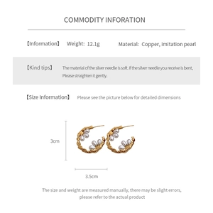Detailed size and weight specs for gold C-shaped earrings with faux pearl clusters