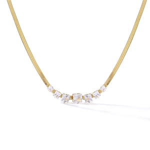 Gold herringbone chain necklace with square zircon inlay for a minimalist look