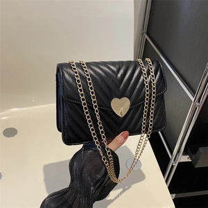 Borsa Tracolla Donna Pelle PU Trapuntata V Chevron Fibbia Cuore Metallo Catena Dorata Casual Alla Moda