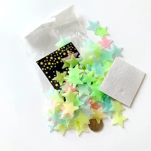Luminous 3cm star wall stickers in assorted colors for bedroom ceiling decoration